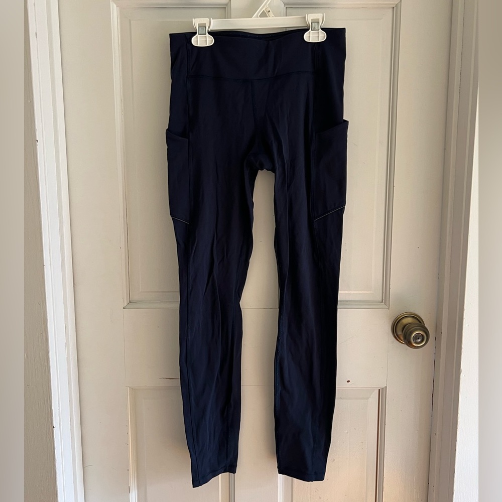 lululemon navy full length leggings with pockets: size 6